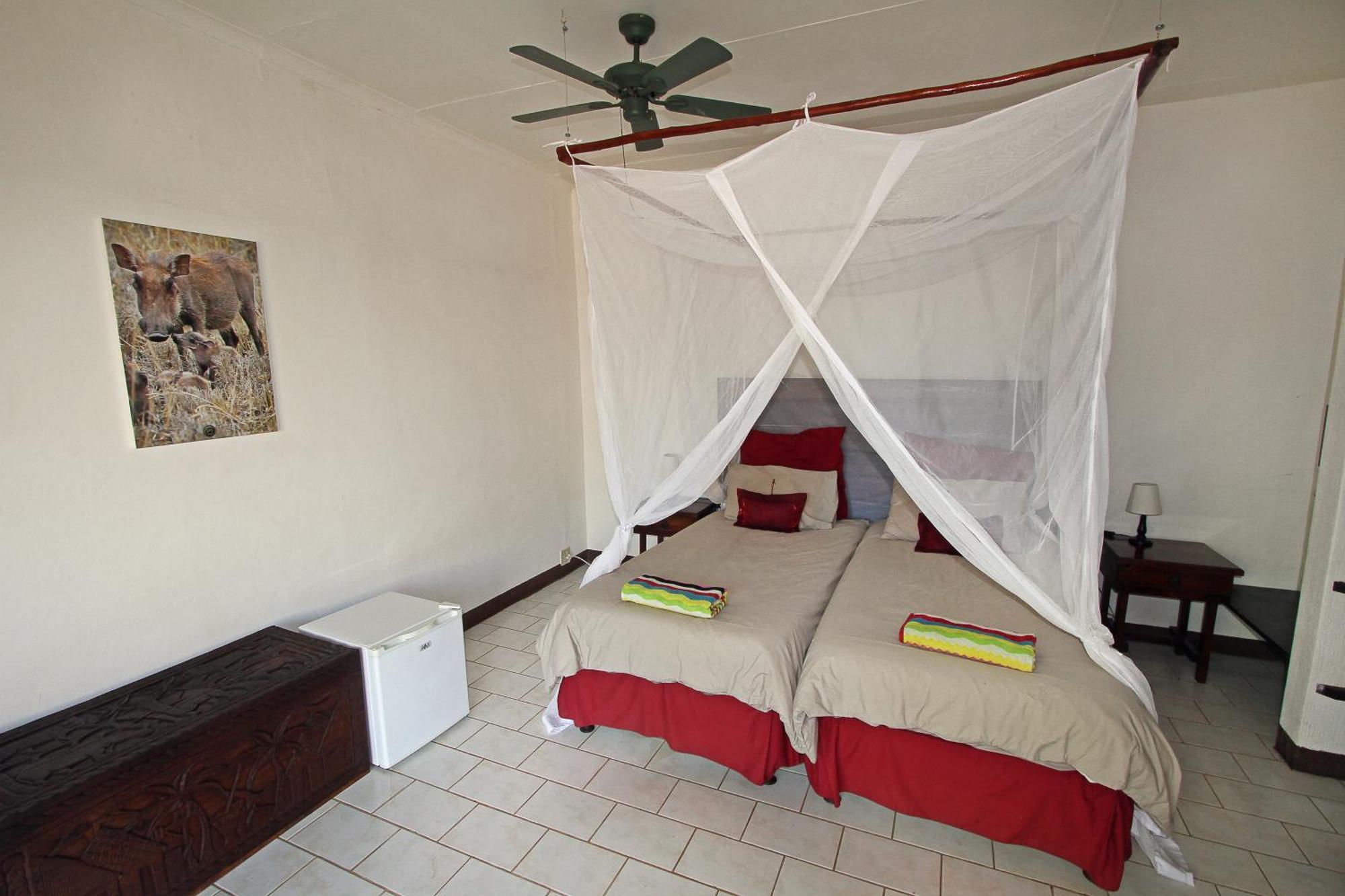 Normann Safari Bush Lodge Палаборва Стая снимка
