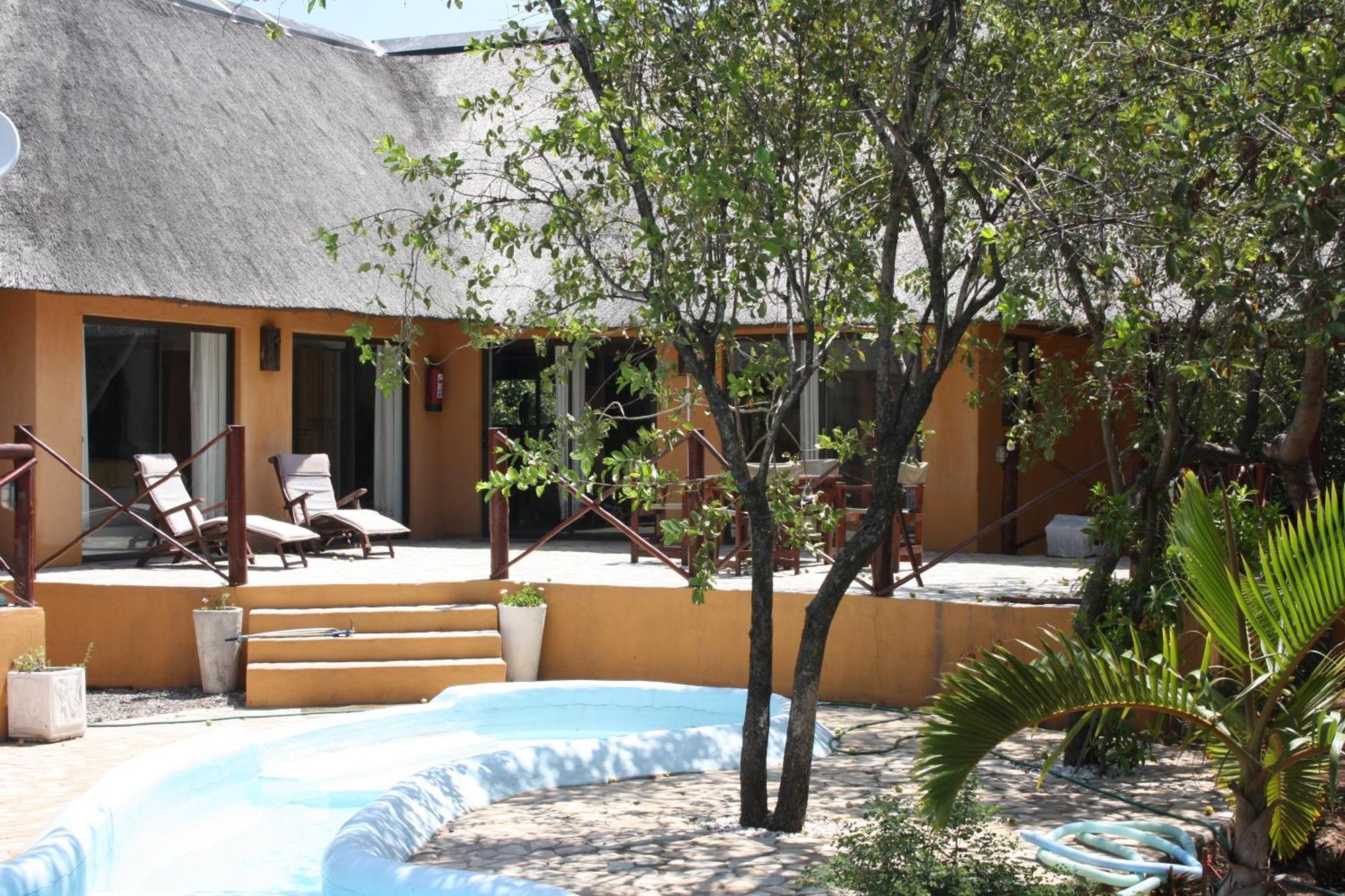 Normann Safari Bush Lodge Палаборва Екстериор снимка