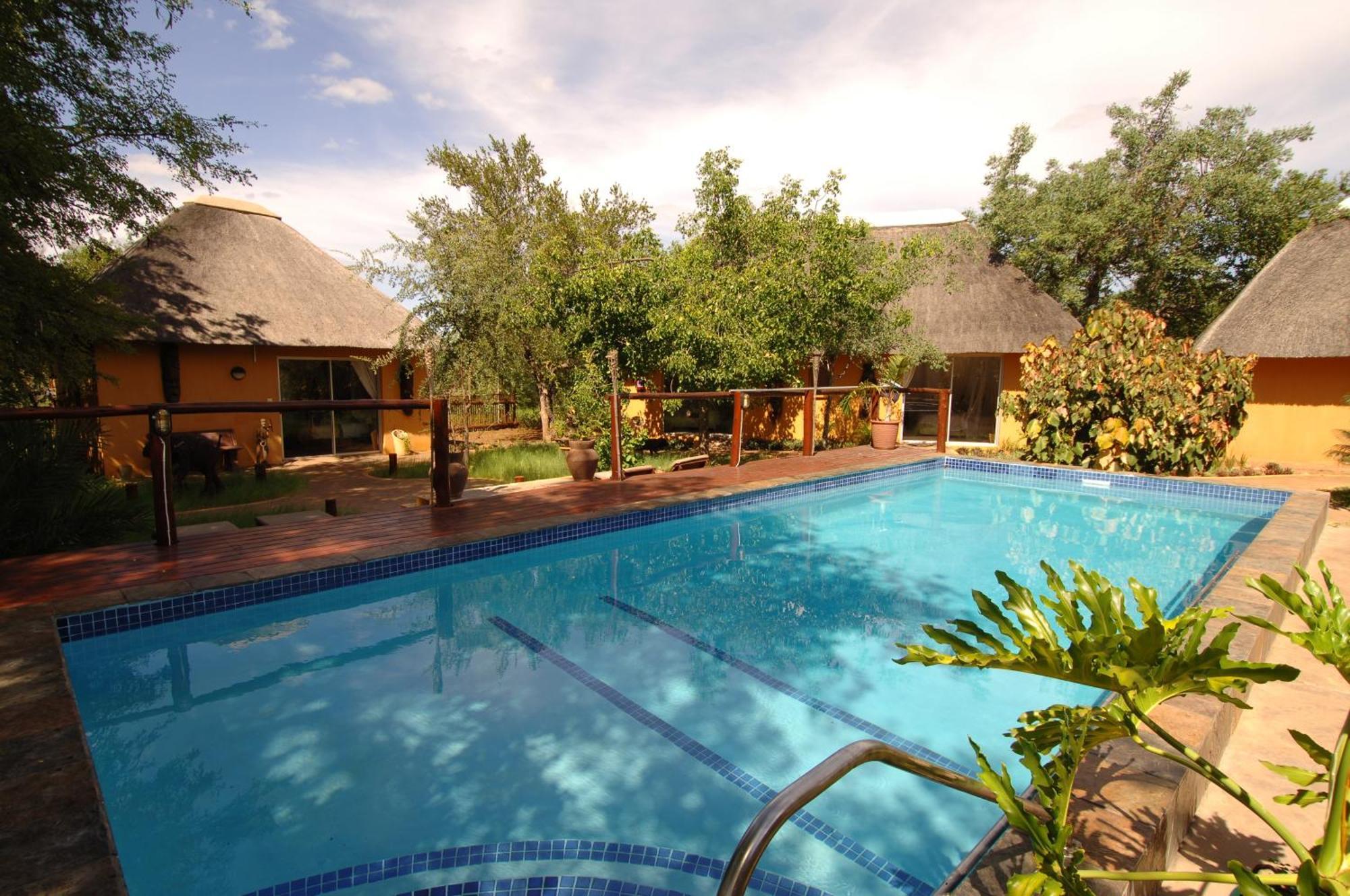 Normann Safari Bush Lodge Палаборва Екстериор снимка