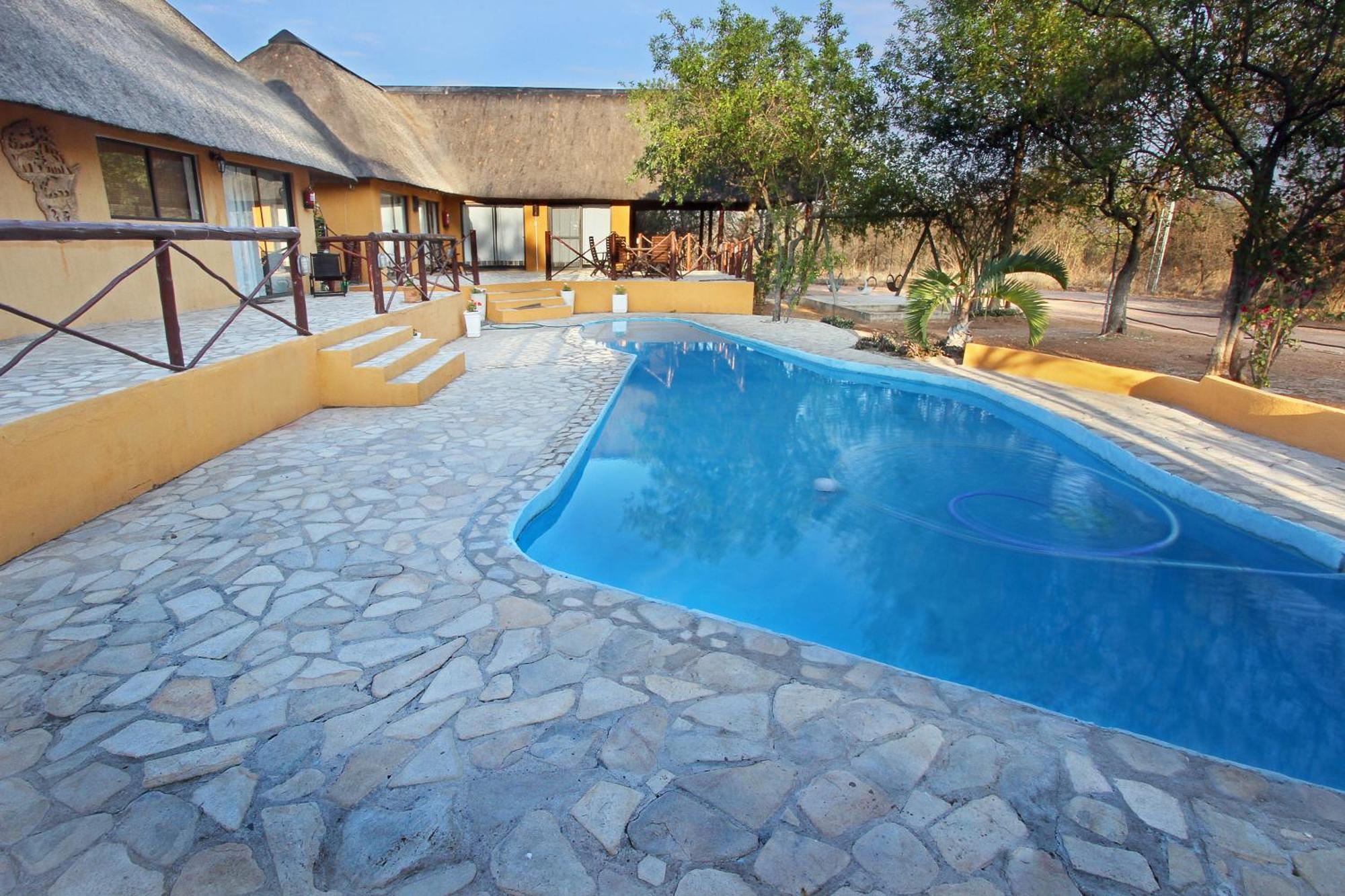 Normann Safari Bush Lodge Палаборва Екстериор снимка