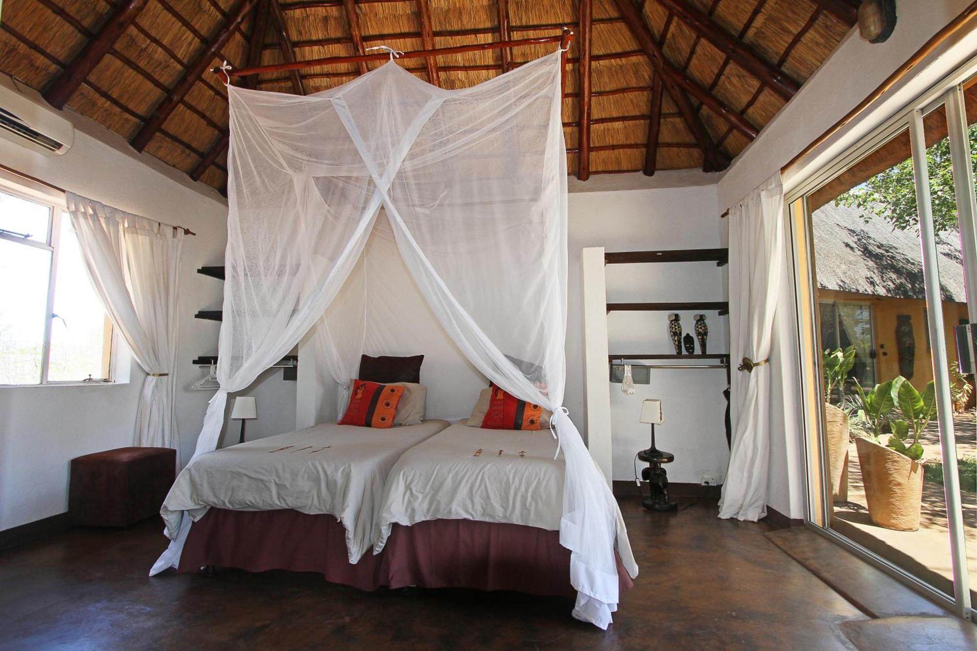 Normann Safari Bush Lodge Палаборва Стая снимка