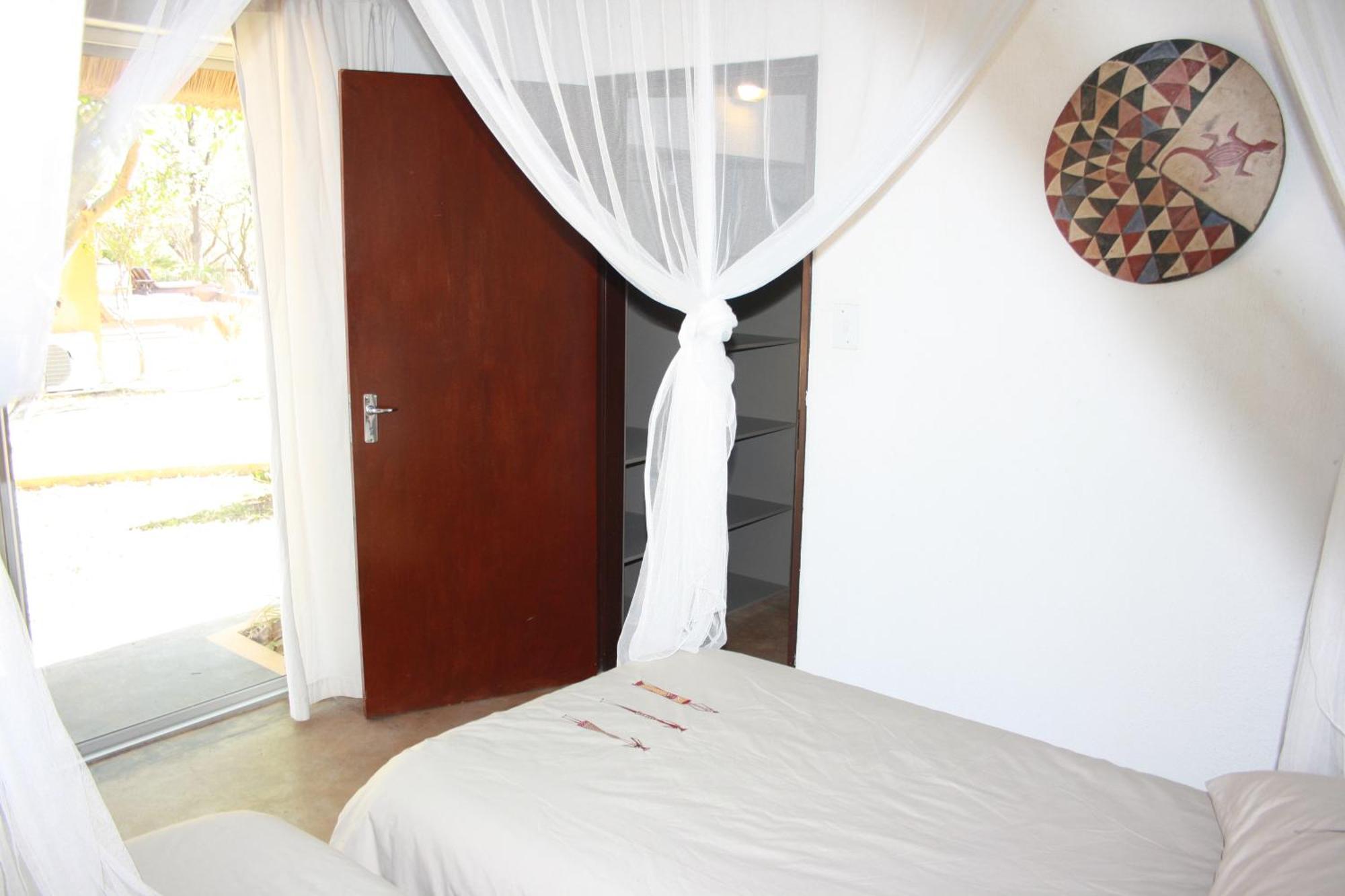 Normann Safari Bush Lodge Палаборва Стая снимка