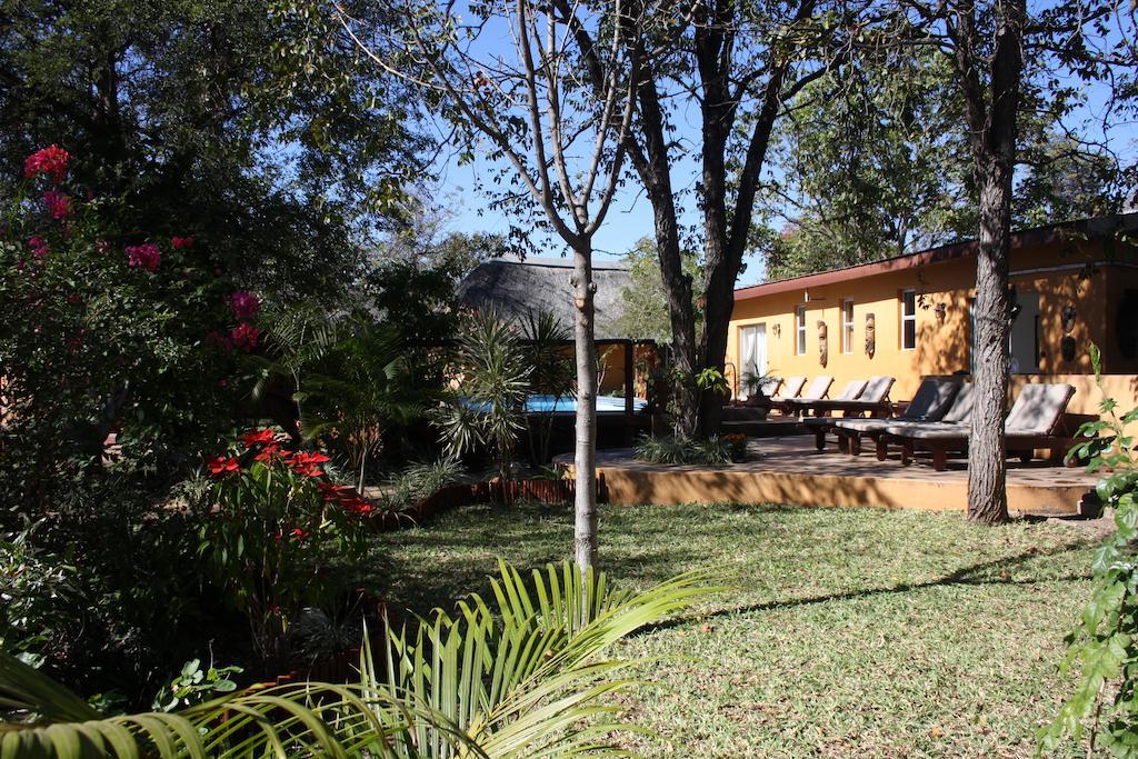 Normann Safari Bush Lodge Палаборва Екстериор снимка
