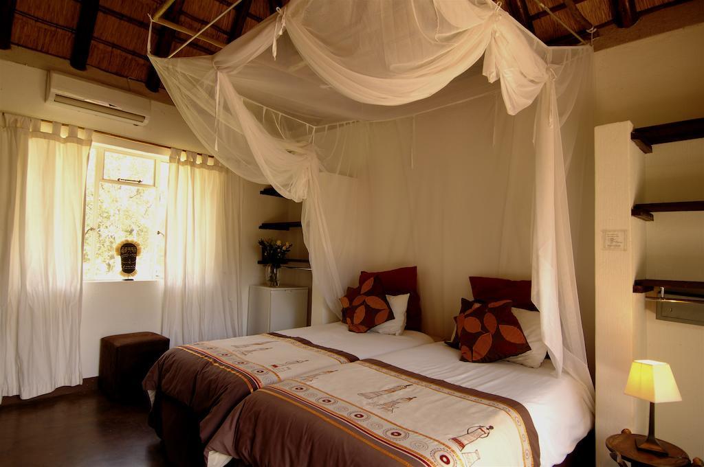 Normann Safari Bush Lodge Палаборва Стая снимка