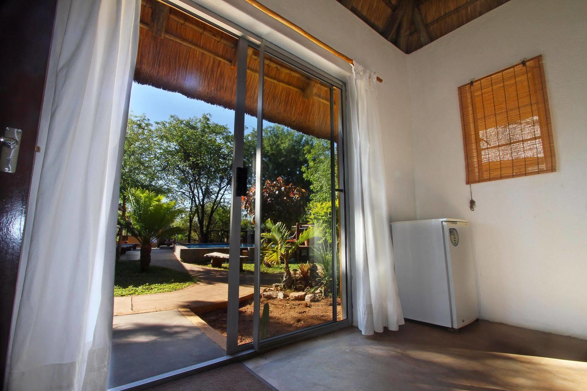 Normann Safari Bush Lodge Палаборва Екстериор снимка