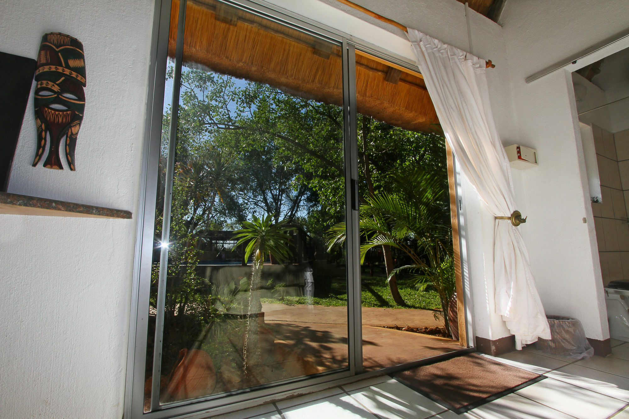 Normann Safari Bush Lodge Палаборва Екстериор снимка